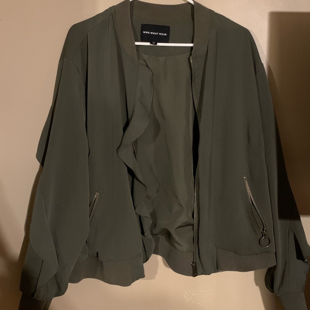 Who What Wear women’s green bomber jacket